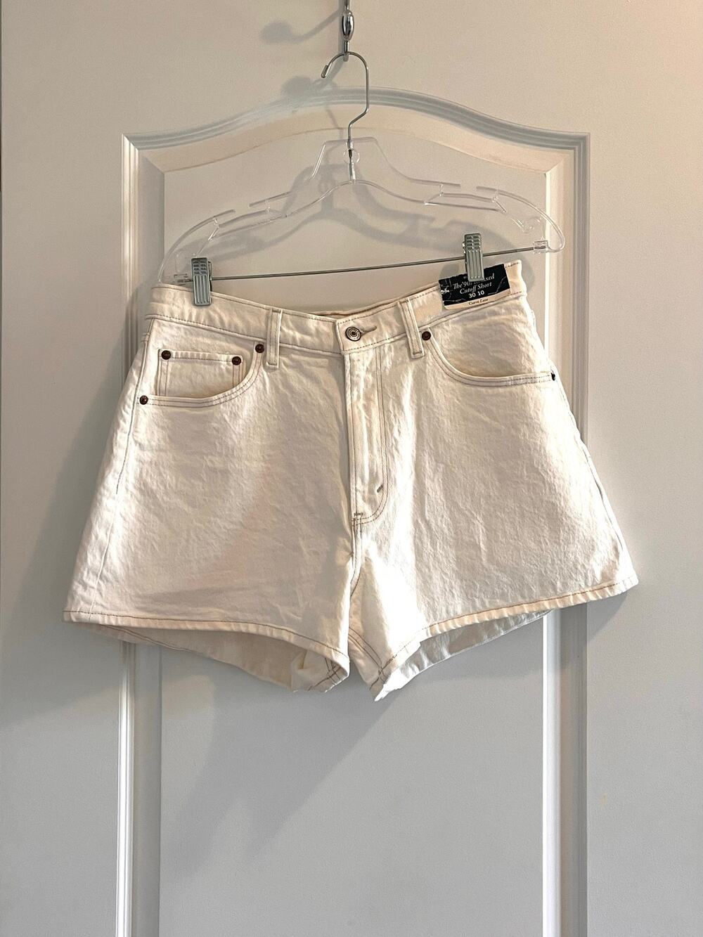 NWT Abercrombie 90s Relaxed Cutoff Curve Love 3” inseam Sz30
